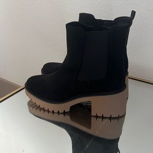 A New Day black booties with chunky nude sole, NWT